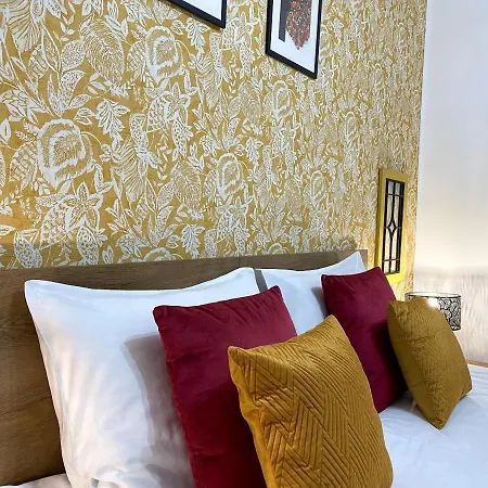 Autumn Bliss Apartment