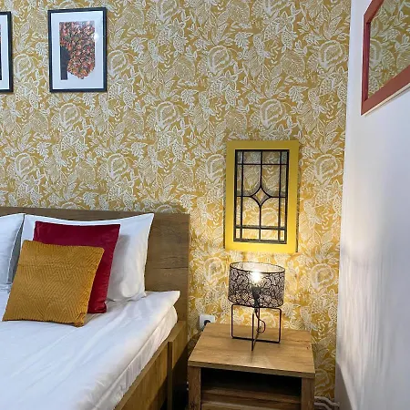 Autumn Bliss Apartment *