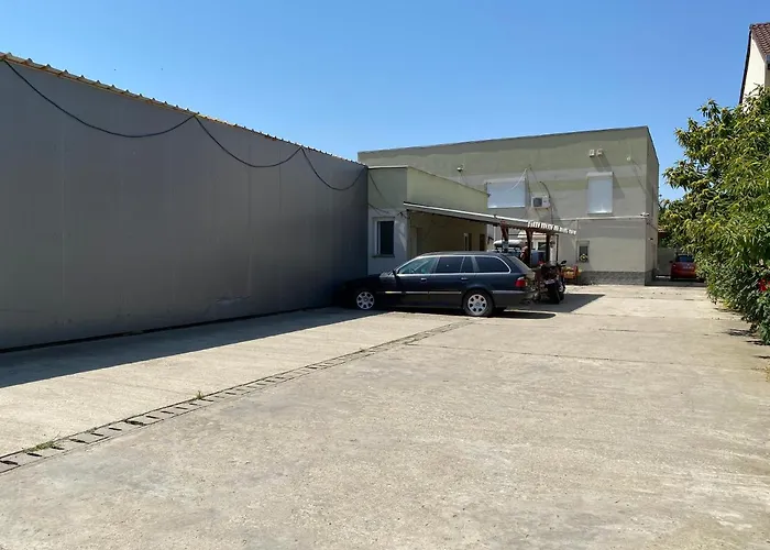 Autumn Bliss Apartment *